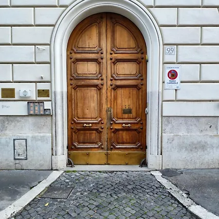 Apartment Vatican *